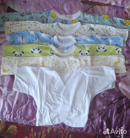 Кофточки, распашонки, ползунки, комбинезоны и боди