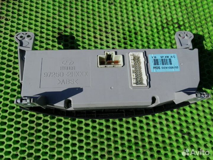 Блок управления печкой Hyundai Elantra HD G4FC