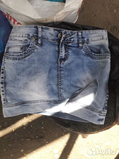 Отдам даром женские вещи