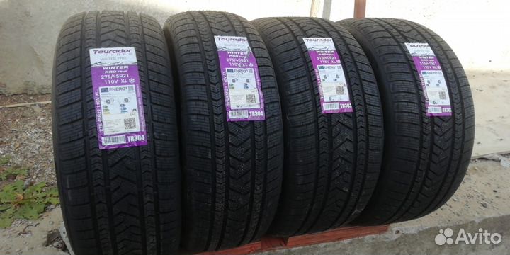 Tourador Winter Pro TSU1 275/45 R21 и 315/40 R21 115V