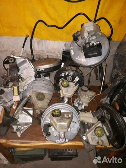 Мерседес с202 е210 с 203.Вакуумный усилить тормозо