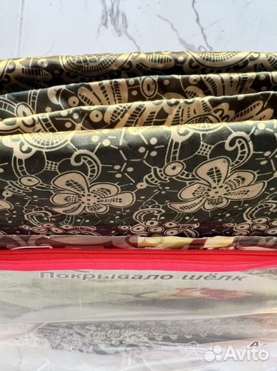 Покрывало новое шёлк