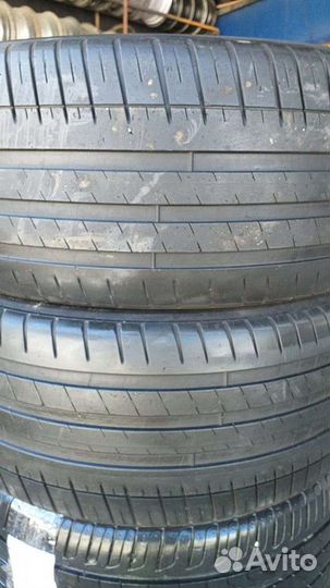 Continental ContiPremiumContact 5 245/40 R18 и 245/40 R18