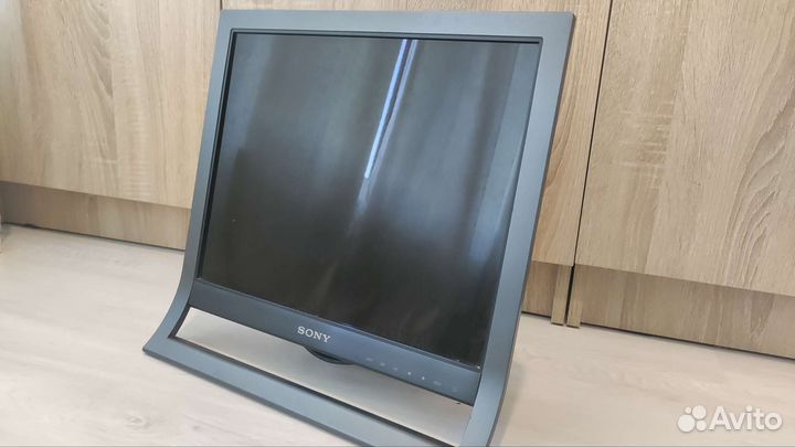 Монитор 17 дюймов