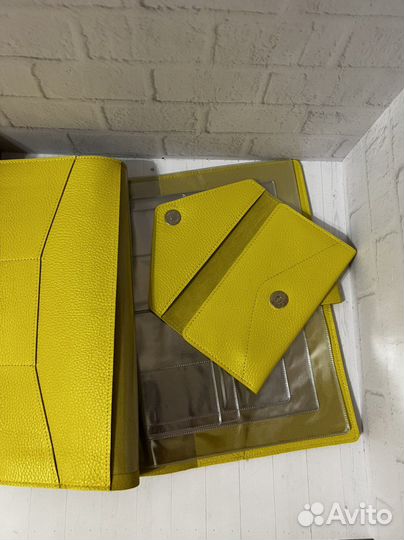 Кошелек и папка из натуральной кожи