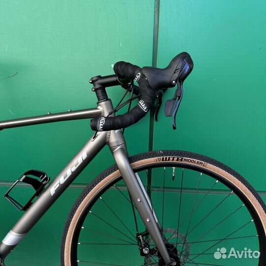 Гравийный велосипед Fuji Jari 2.5