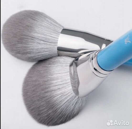 Кисти для макияжа новые