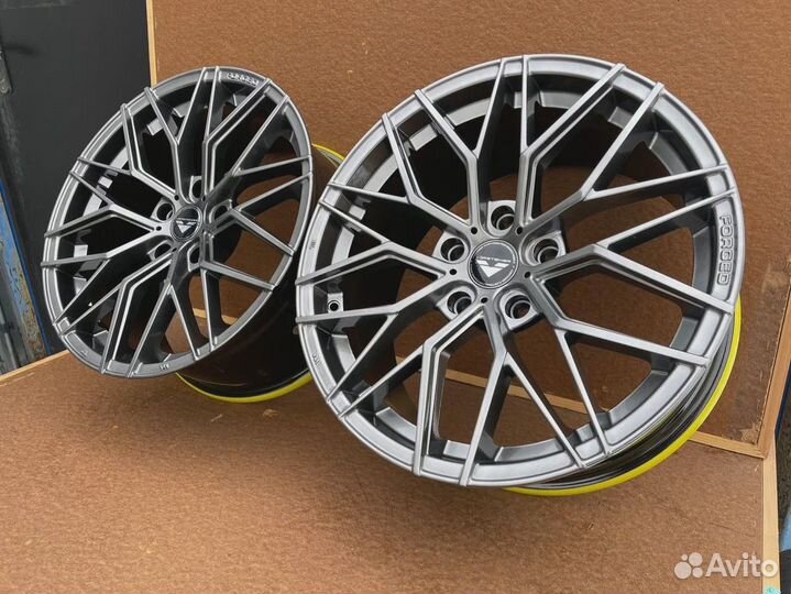 Диски Р18 5 114.3 Vorsteiner графит