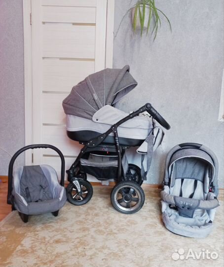 Коляска 3 в 1 zippy