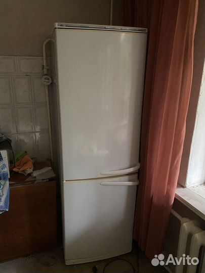 Холодильник бу