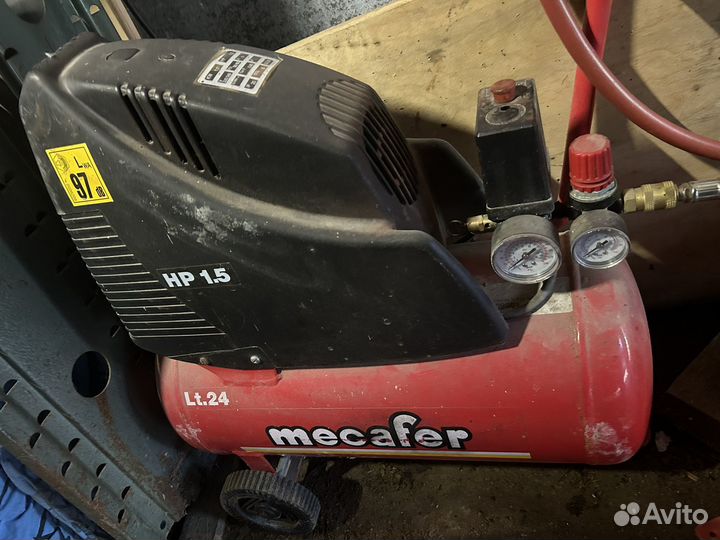 Воздушный компрессор