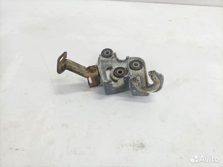 Кронштейн троса МКПП Hyundai Solaris 1