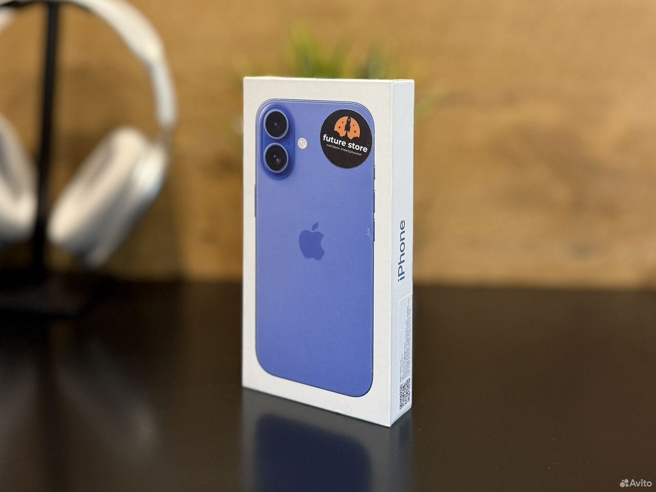 iPhone 16, 256 ГБ, SIM + eSIM