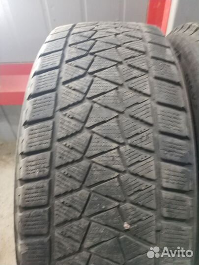 Bridgestone Blizzak DM-V2 225/60 R17 99S