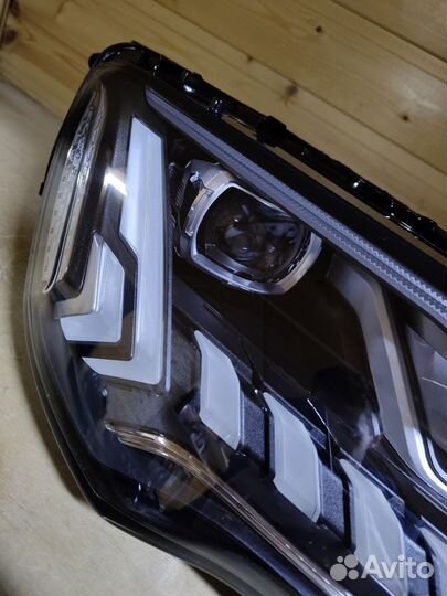 Фара Audi Q7 4M rest правая
