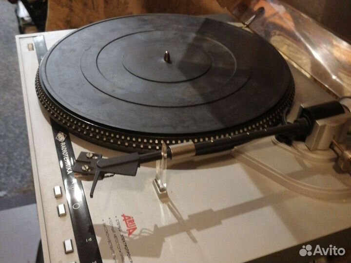 Проигрыватель винила Ария 102