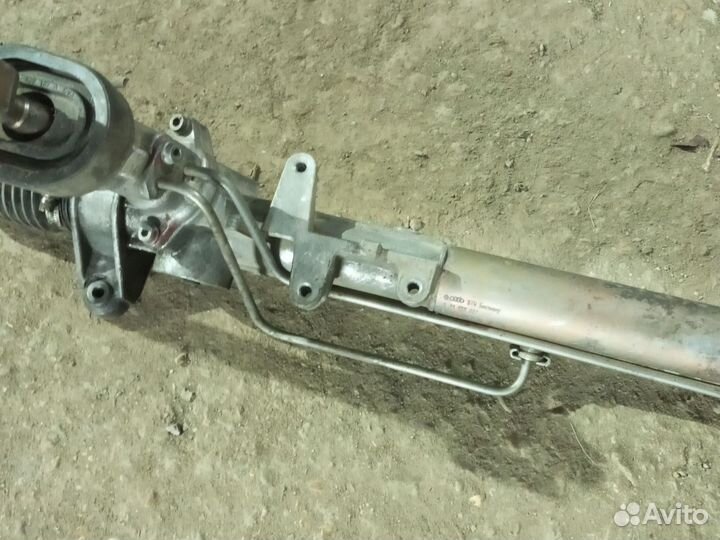 Рулевая рейка Skoda Octavia Tur A4 с дефект