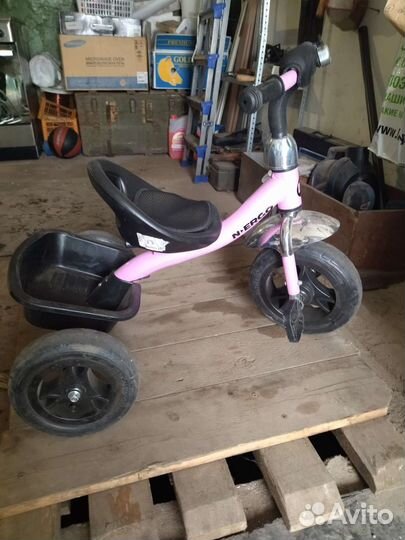 Детский трехколесный велосипед бу
