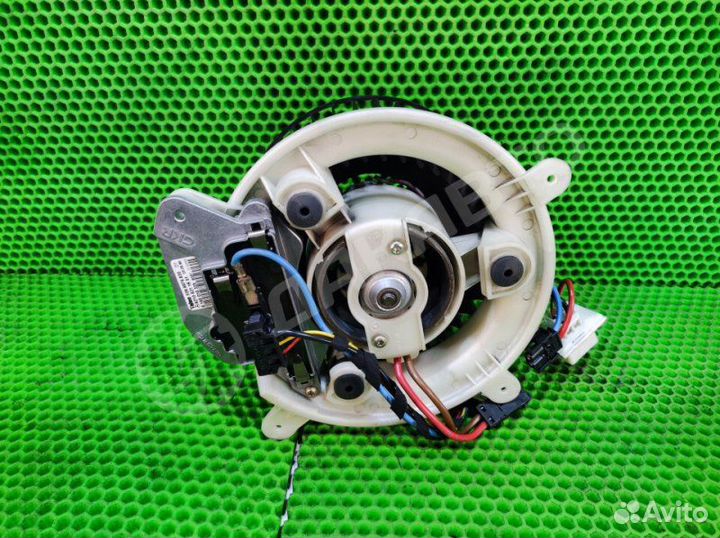 Моторчик отопителя Mercedes-Benz E W210