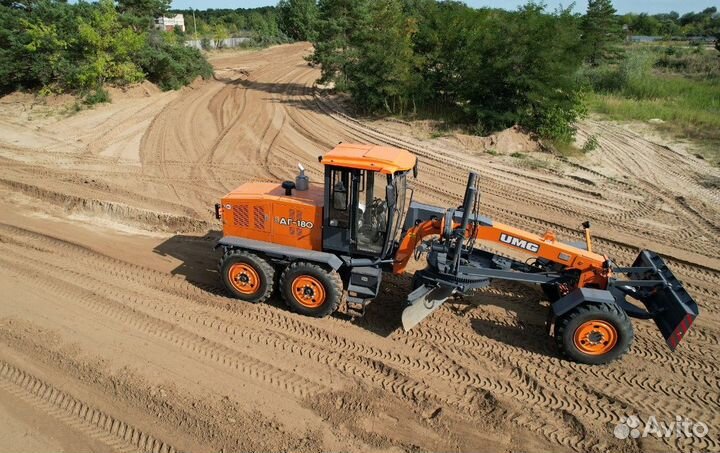 Автогрейдер UMG АГ 180, 2024