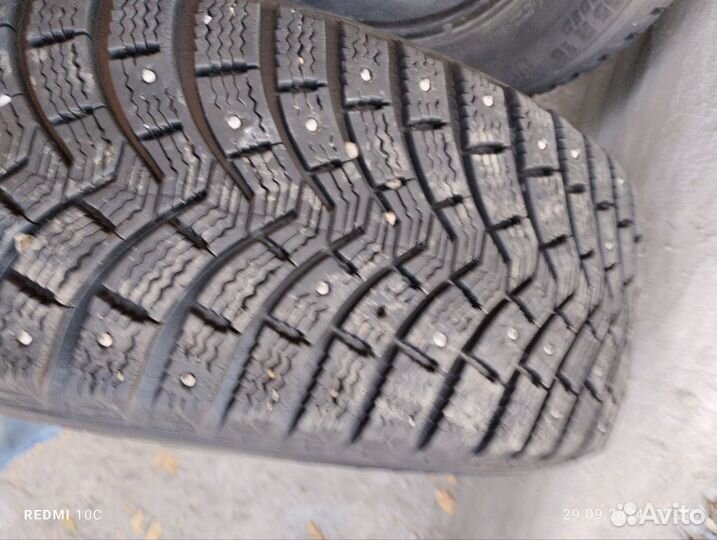 Michelin X-Ice 215/65 R16