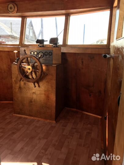 Продаётся прогулочный теплоход