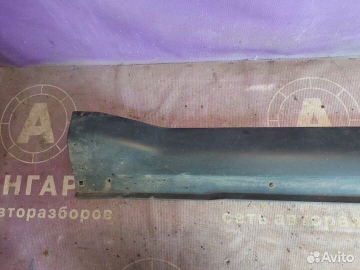 Накладка на порог наружная левая Mitsubishi