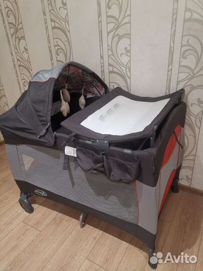 Детская кровать манеж + пеленальный столик