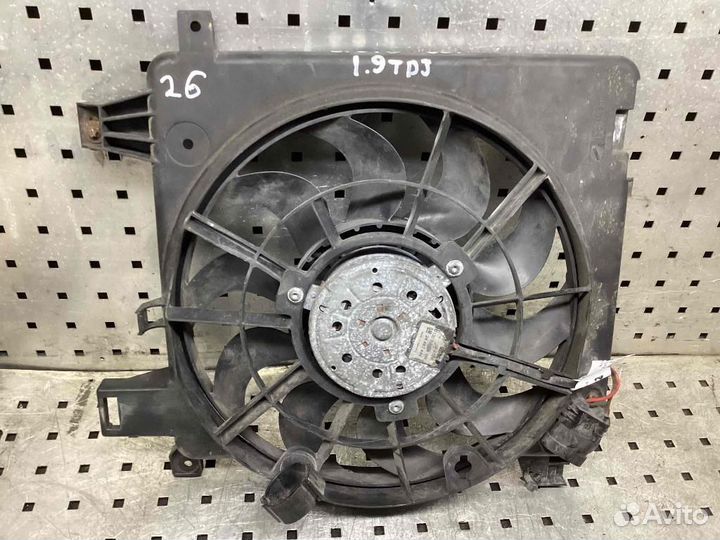 Вентилятор радиатора Opel Zafira B