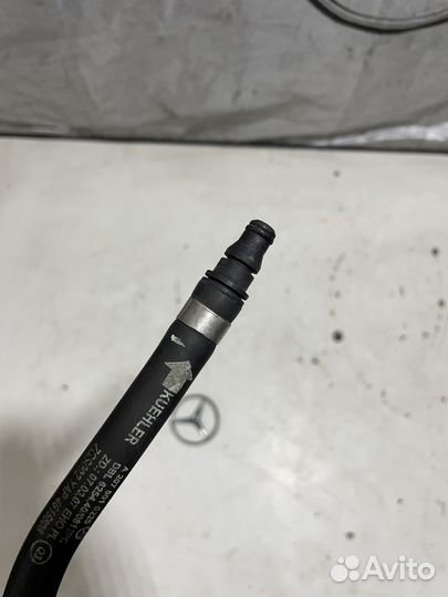 Трубка расширительного бочка Мерседес w207