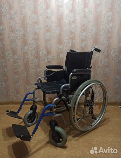 Инвалидная коляска складная бу