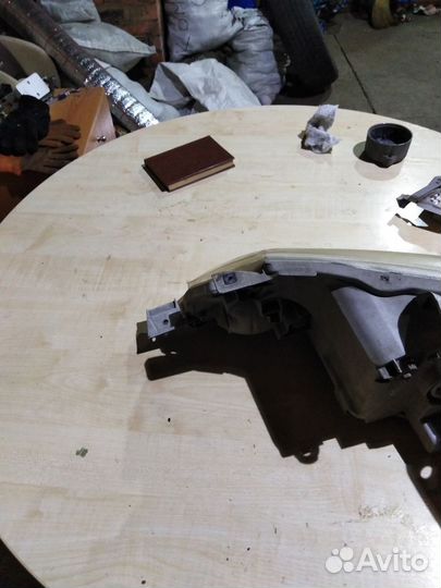 Фара на allion 260 к