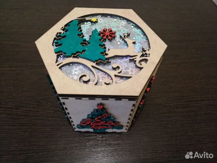 Коробка подарочная