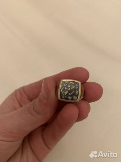 Серебряное кольцо печатка