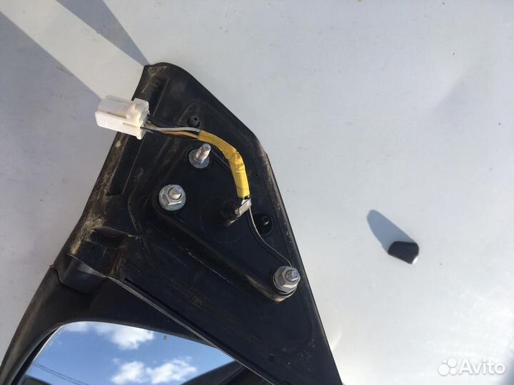 Mitsubishi lancer 10 зеркало заднего вида правое