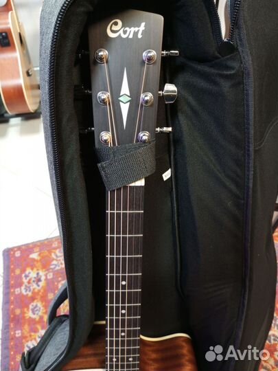 Гитара Cort MR500E электроакустическая с чехлом
