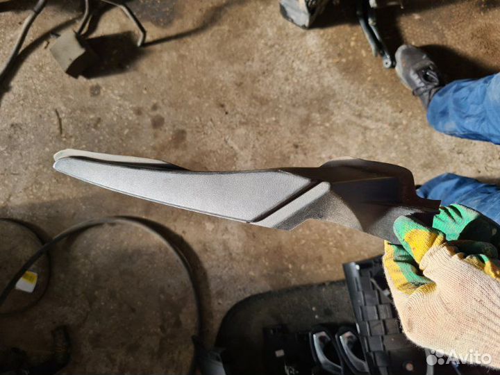 Накладка на стойку кузова Renault Fluence седан