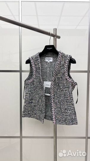Жилет женский Chanel