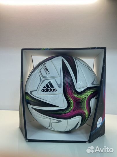 Мяч футбольный профессиональный Adidas