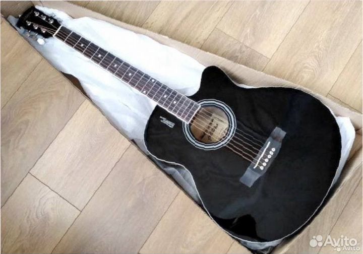 Гитара акустическая