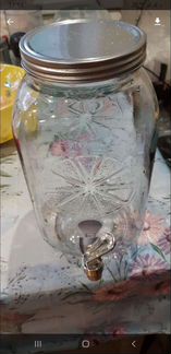 Банка с краном