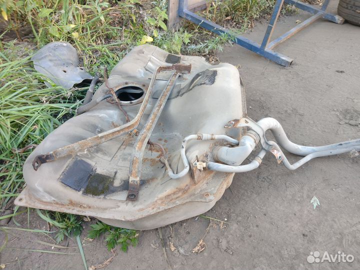 Бензобак Nissan Maxima A32