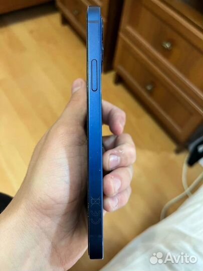 iPhone 12, 64 ГБ