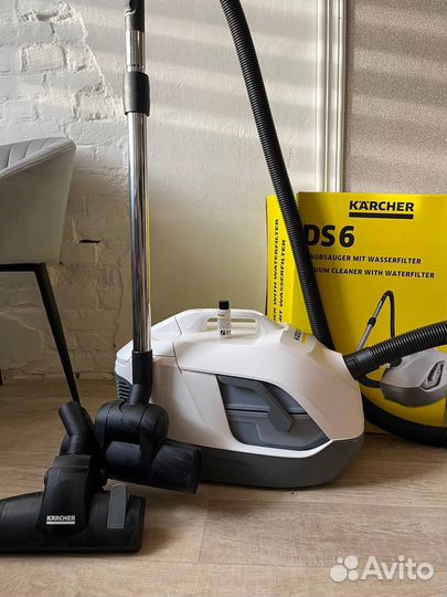 Пылесос karcher DS 6 premium plus белый
