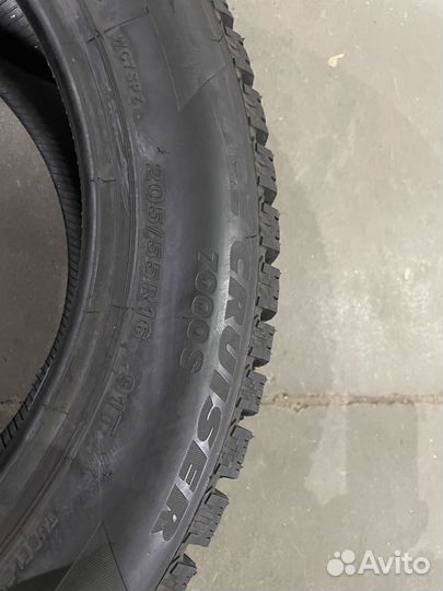 Bridgestone Ice Cruiser 7000S 205/55 R16 91T