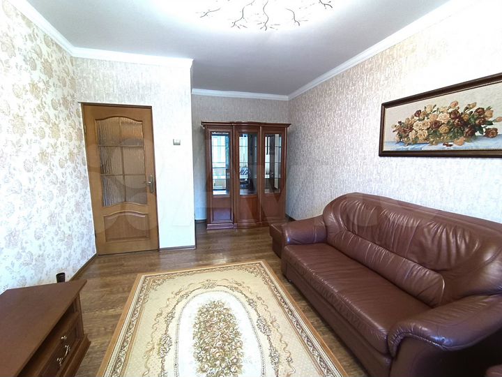 2-к. квартира, 52,7 м², 1/2 эт.