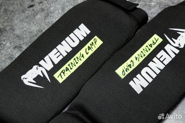 Эластичная защита ног Venum Training Camp