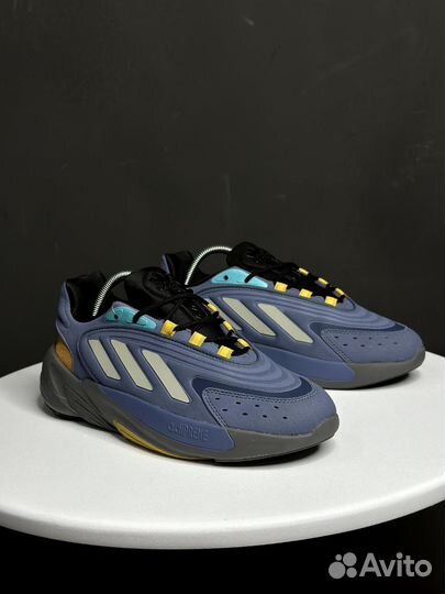Кроссовки adidas ozelia