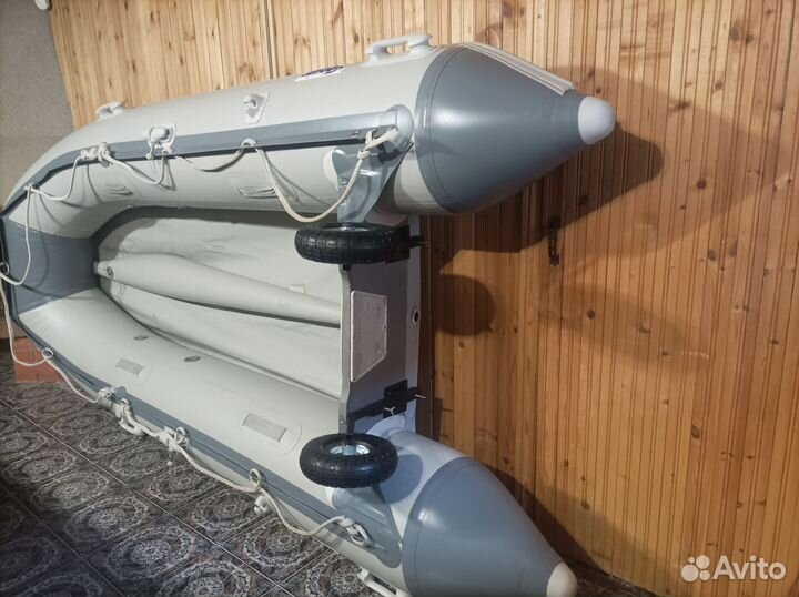 Лодка 330