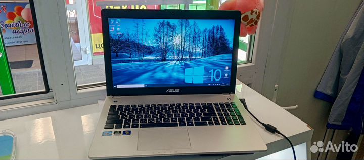 Ноутбук Asus N56V